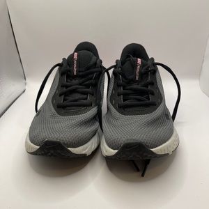 Nike running shoes, revolution 5 style